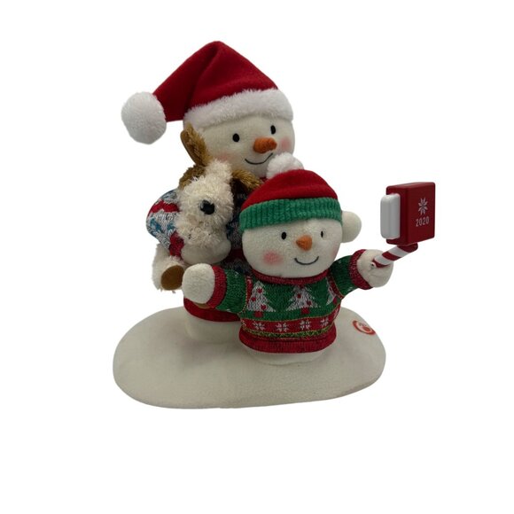 Hallmark 2020 Snowman Plush Figurine Family Selfie Christmas Decor - Picture 1 of 5